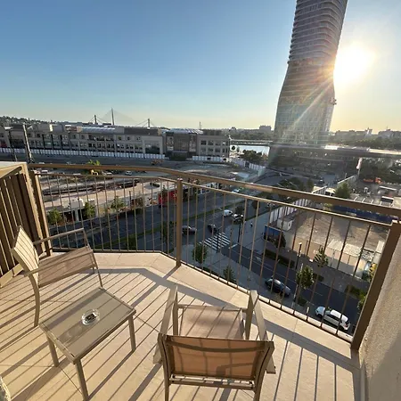 Bw Aqua Joi Lux Apartment *